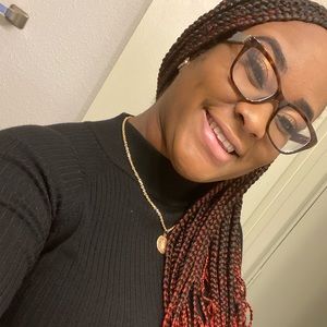 Meet your Posher, Teressa